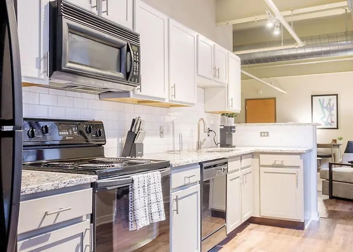 Landing - Modern With Amazing Amenities Apartment *